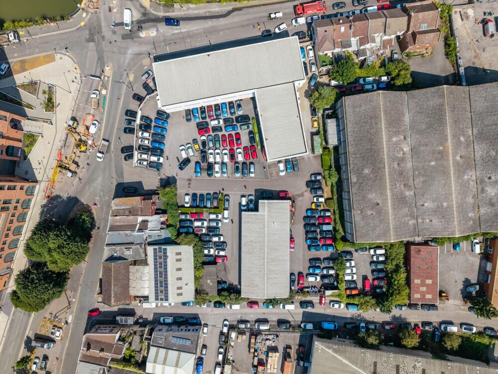 Main image of property: 18-20 Feeder Road