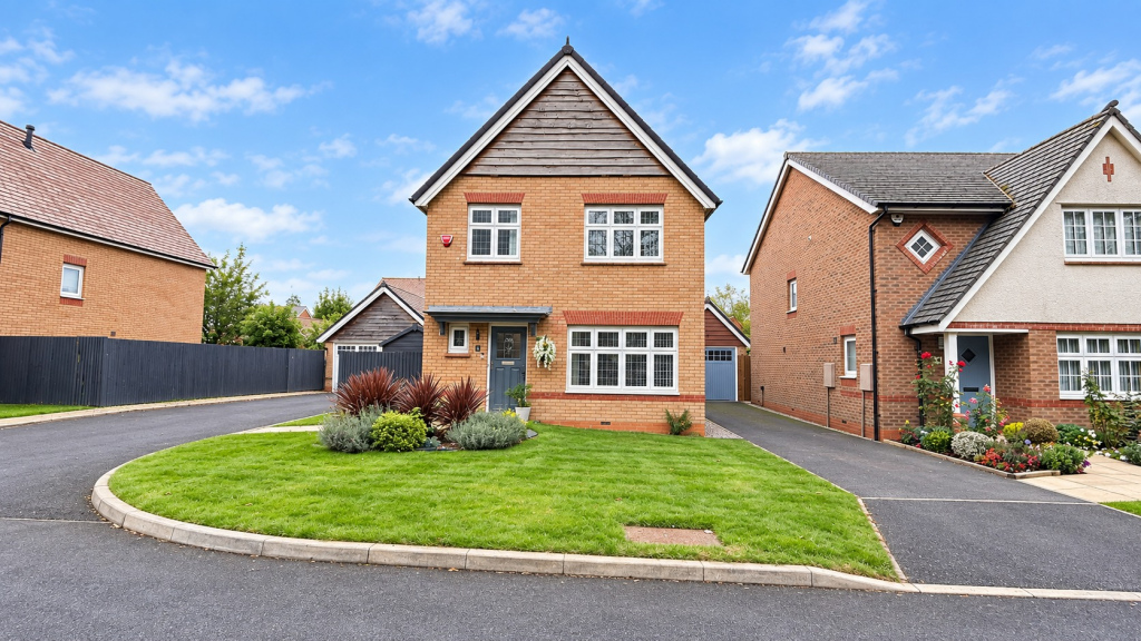 Main image of property: Dunlin Grove, Banks, Southport, Lancashire, PR9 8RS