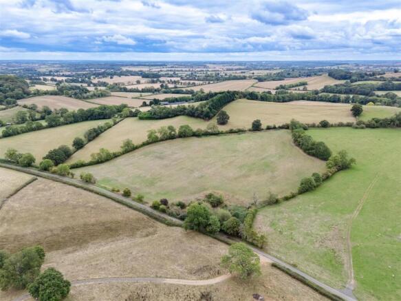Land at Badby Road - Drone - 010.jpg