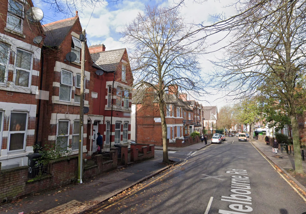 Main image of property:   Modern Ensuite Room | Female Professional House | Bills Included | LE2