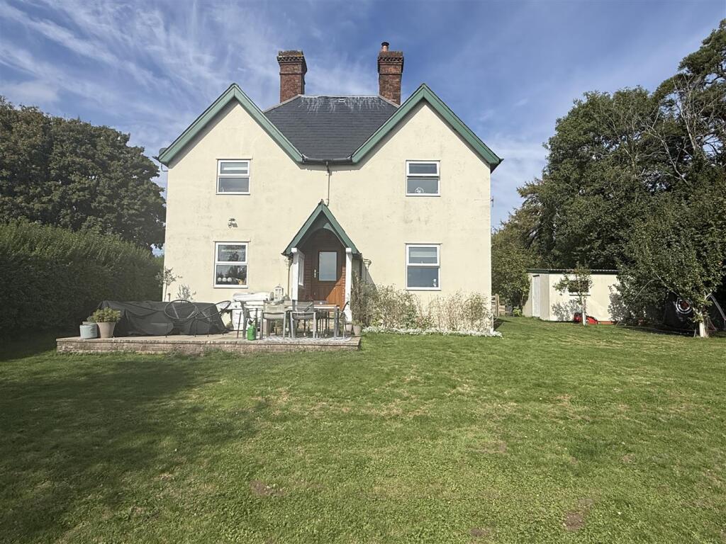 Main image of property: Longbelt House