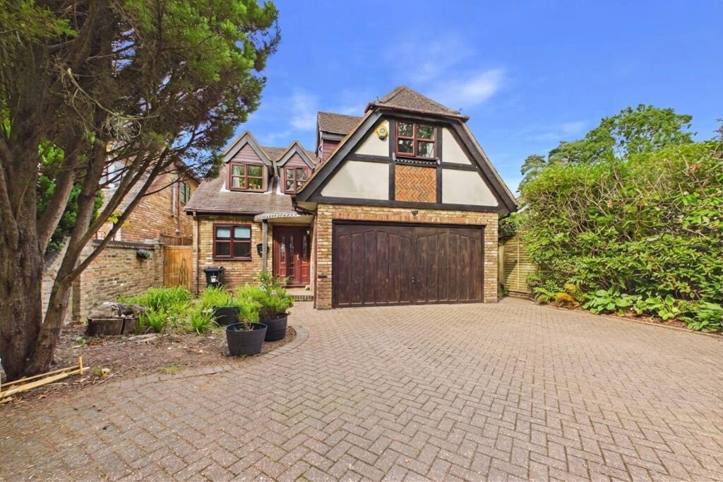 Main image of property: Finchampstead Road, Finchampstead, Wokingham, Berkshire, RG40