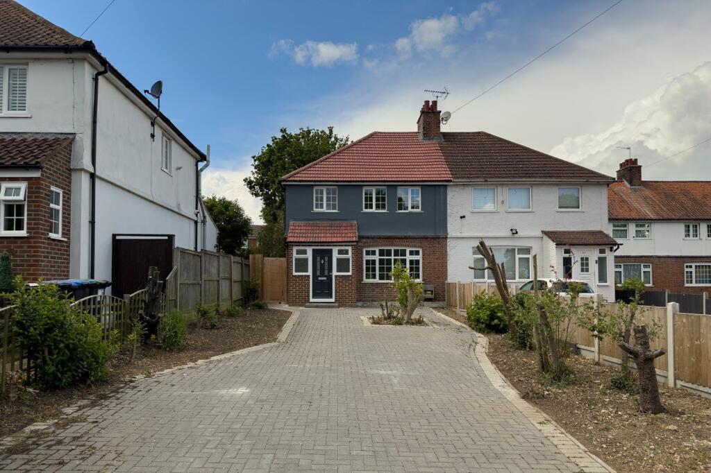 Main image of property: Worlds End Lane, London, N21