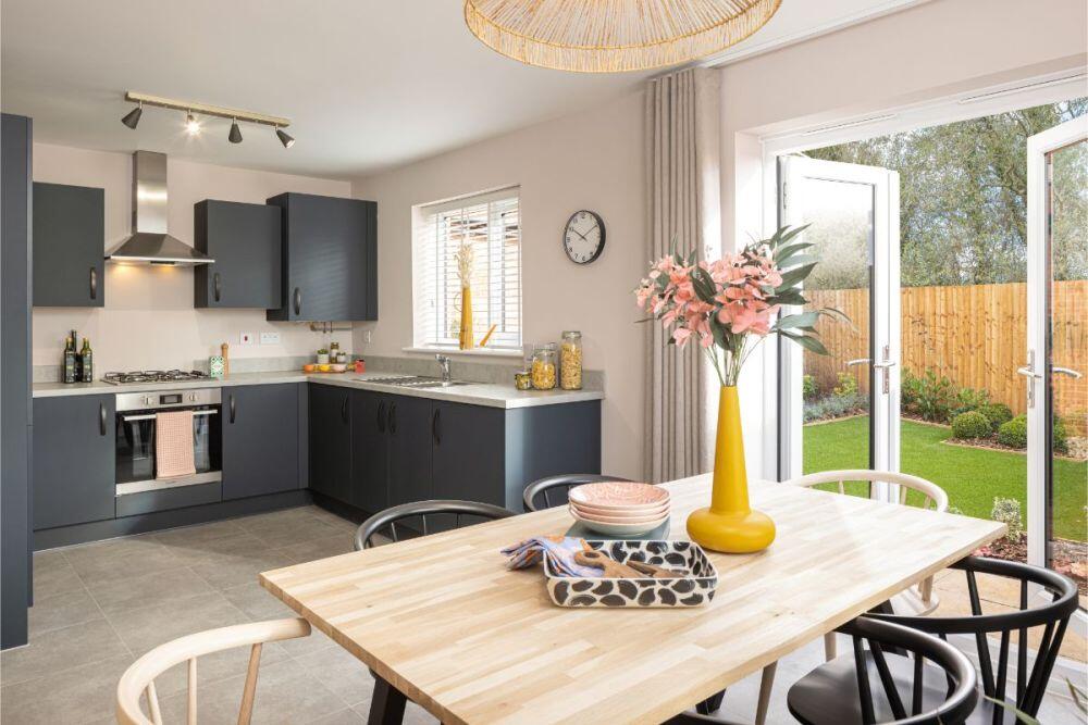 Main image of property: Ladygrove,
Didcot,
Oxfordshire,
OX11 9BS