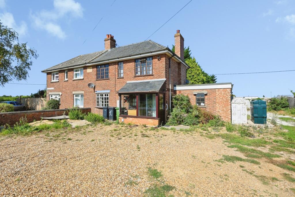 Main image of property: Glenfield Close, Outwell, Wisbech, Norfolk, PE14