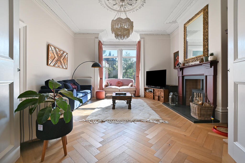 Main image of property: Regent Road, Horsforth, LS18