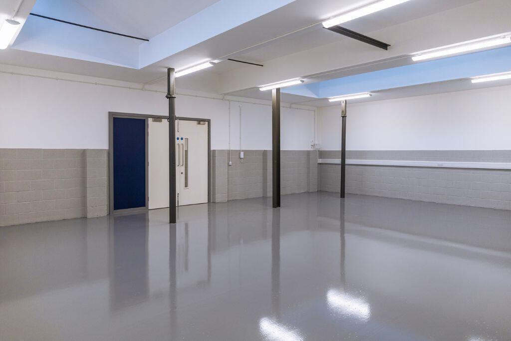 1300 sqft