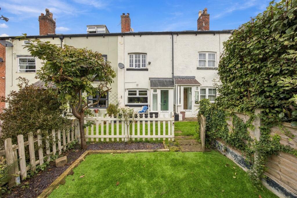 Main image of property: Daisy Bank, Gee Cross
