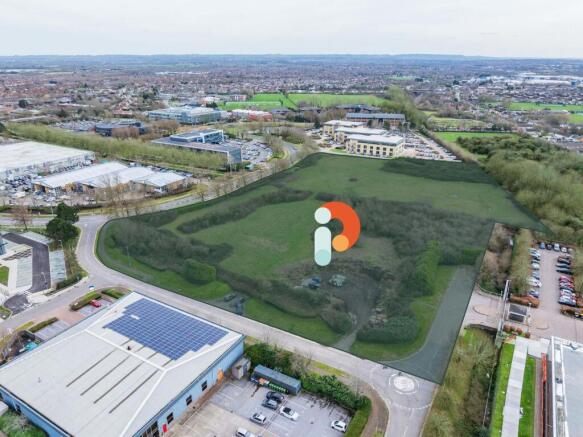 Hempton-Court_Aerial-2.jpg