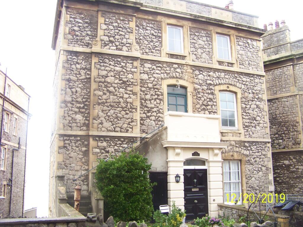 Main image of property: 4a Birnbeck Mansions, 47 Birnbeck Road