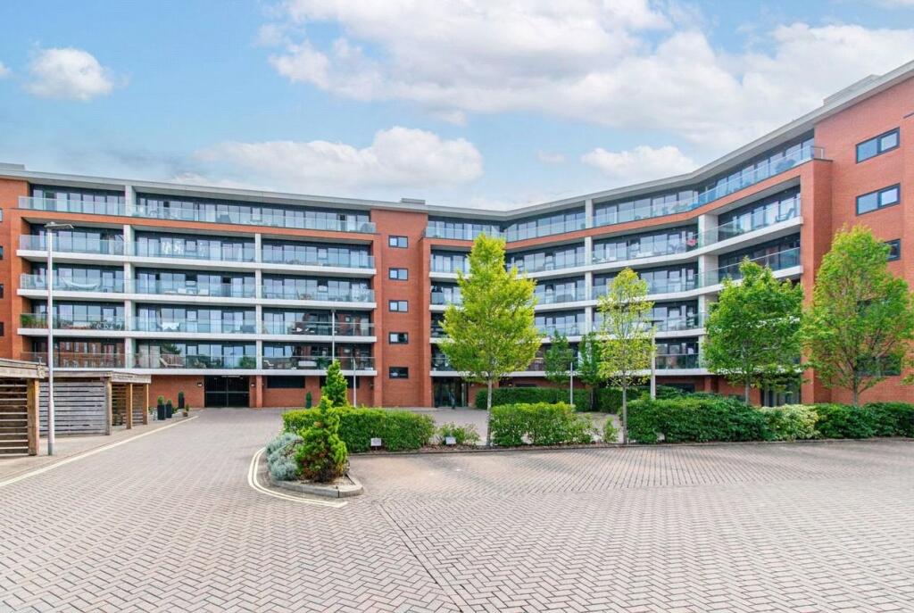 Main image of property: Racecourse Road, Newbury, Berkshire, RG14