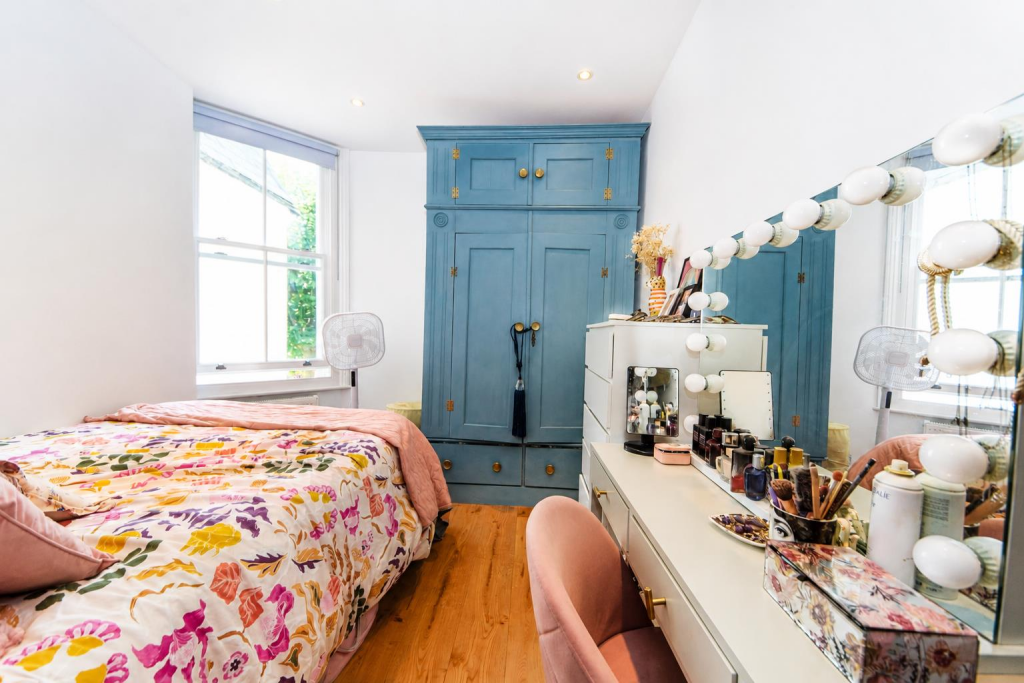 Main image of property: Tetherdown, Muswell Hill, N10