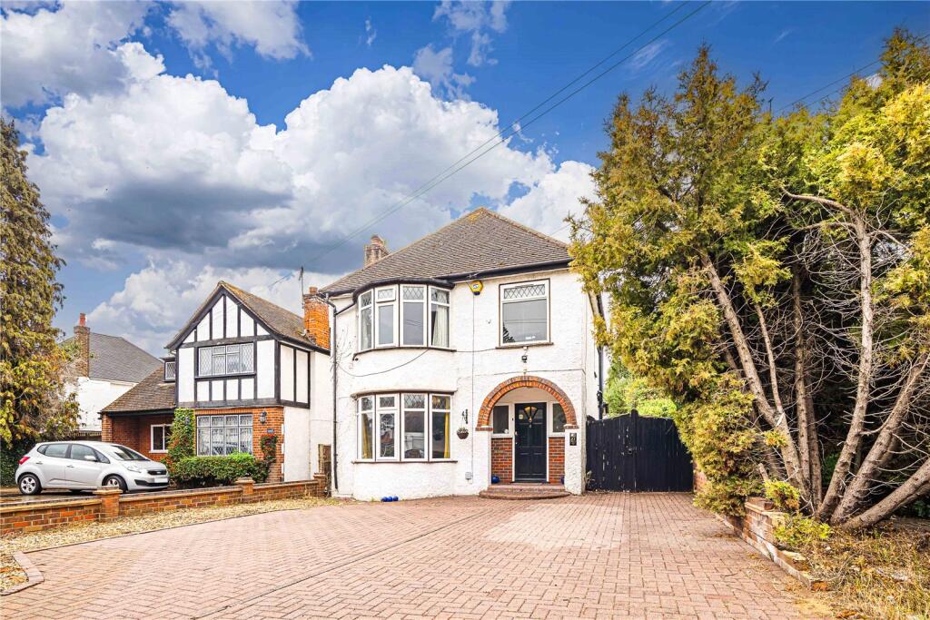 Main image of property: Bucknalls Lane, Watford, Hertfordshire, WD25