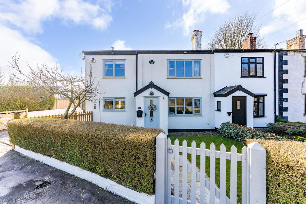 Main image of property: Belle Vue, Lowton, Warrington, WA3 1BN