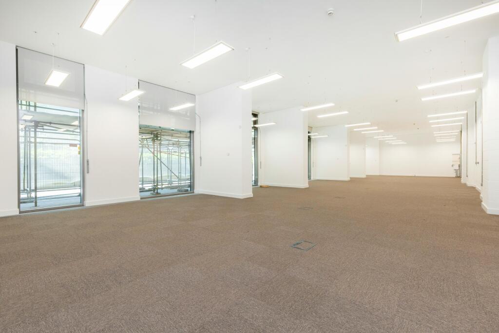 Units 14 River Gardens Walk 1.jpg