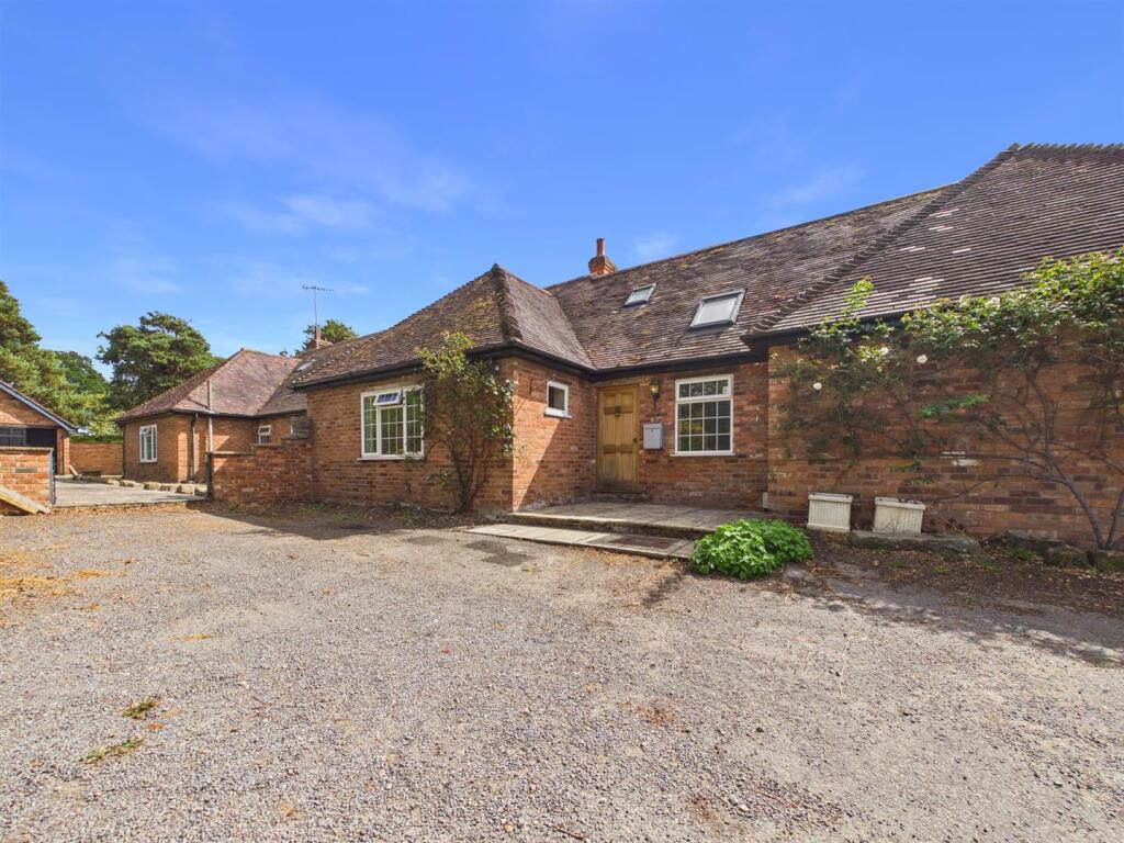 Main image of property: Church Road, Sherbourne, Warwick