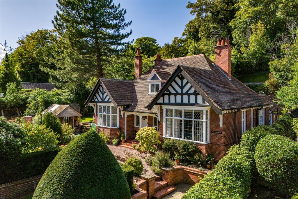 Main image of property: The Bungalow, Church Road, Tettenhall, Wolverhampton, WV6 9AJ