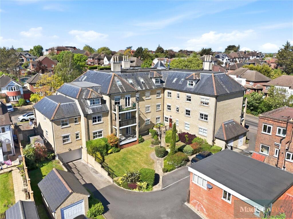 Main image of property: Manor Road, Chigwell, Essex, IG7