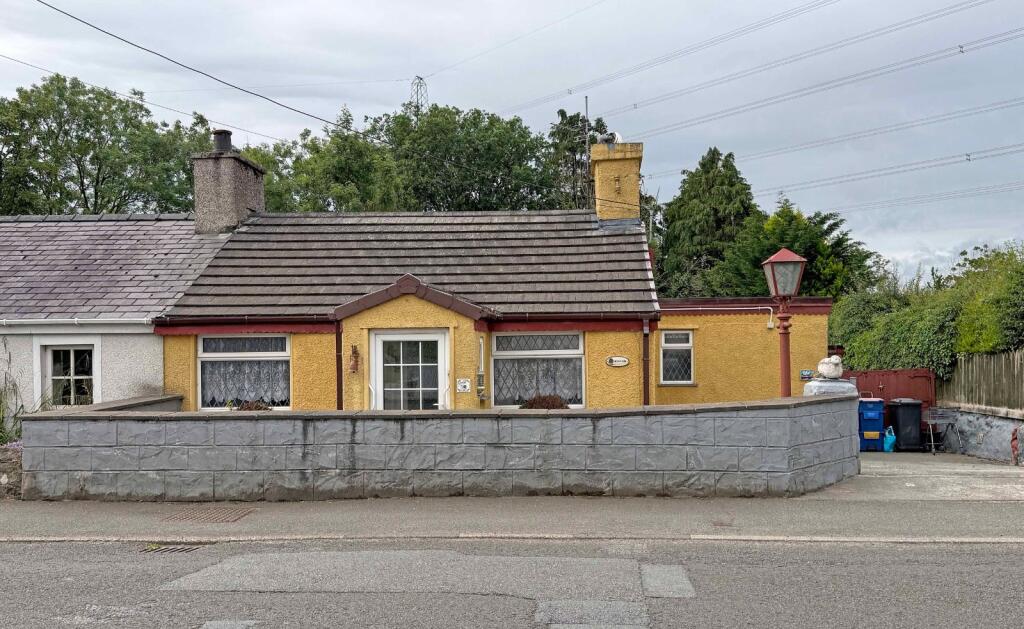 Main image of property: Ffordd Caergybi, Llanfairpwll, Isle of Anglesey, LL61