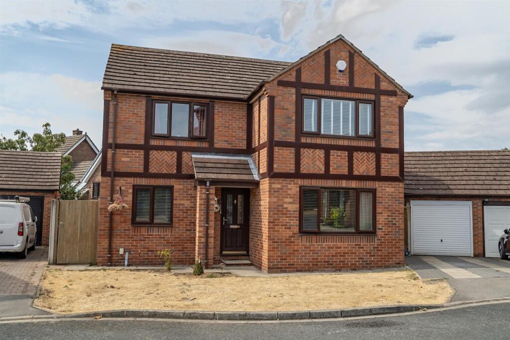 Main image of property: The Chestnuts, Hensall,