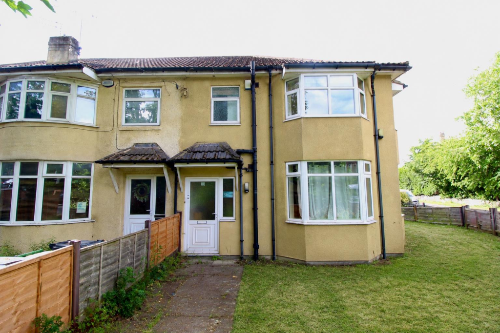 Main image of property: Shaw Lane, Leeds