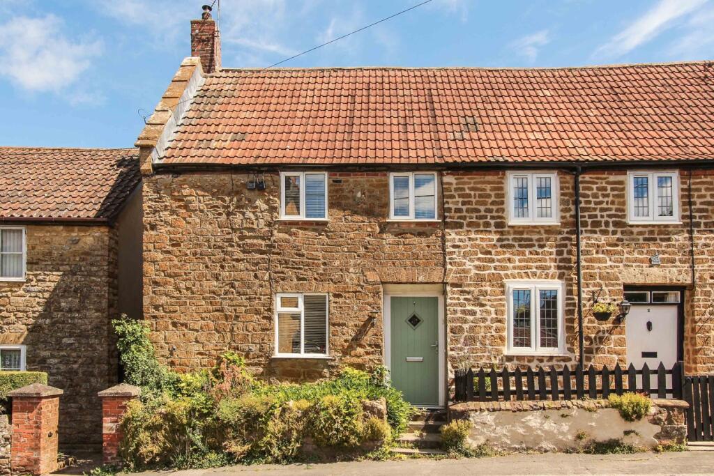 Main image of property: Middle Street, Misterton