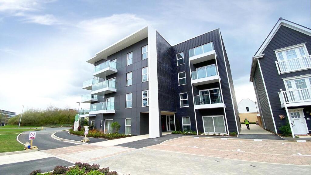 Main image of property: Sunapee Road, Reading, Berkshire, RG2