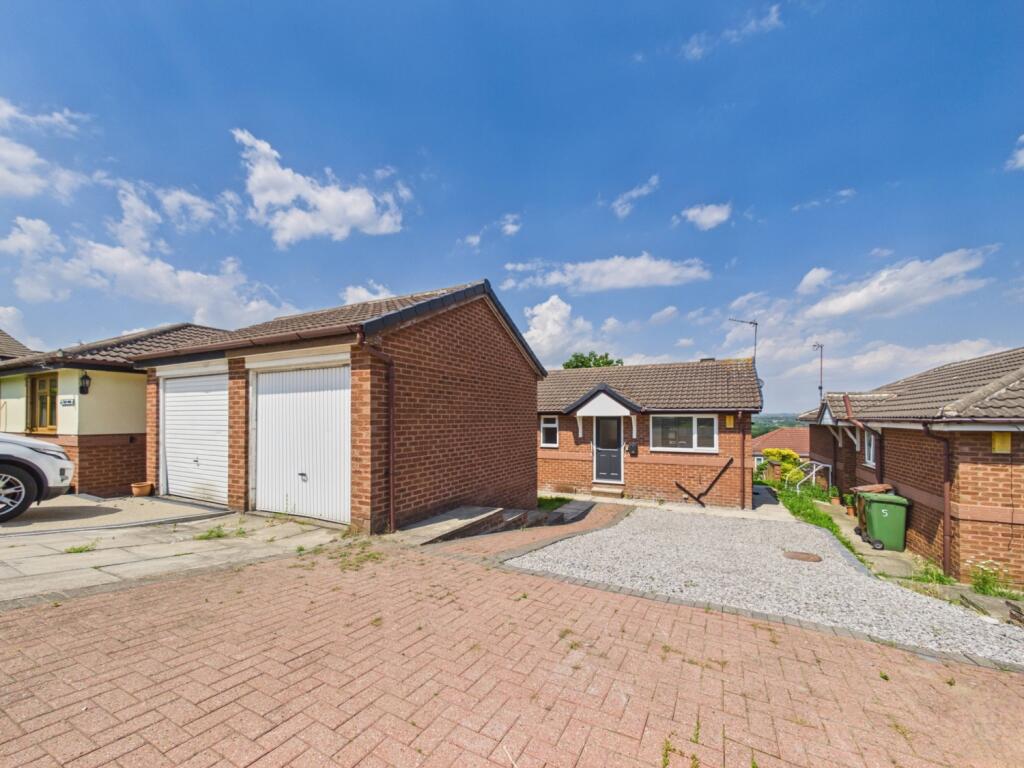 Main image of property: Calder Mount Crigglestone, Crigglestone, Wakefield, West Yorkshire, WF4