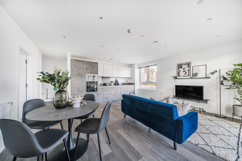 Main image of property: 1 bed, 5th floor, Teal, Pelican House in Fresh Wharf