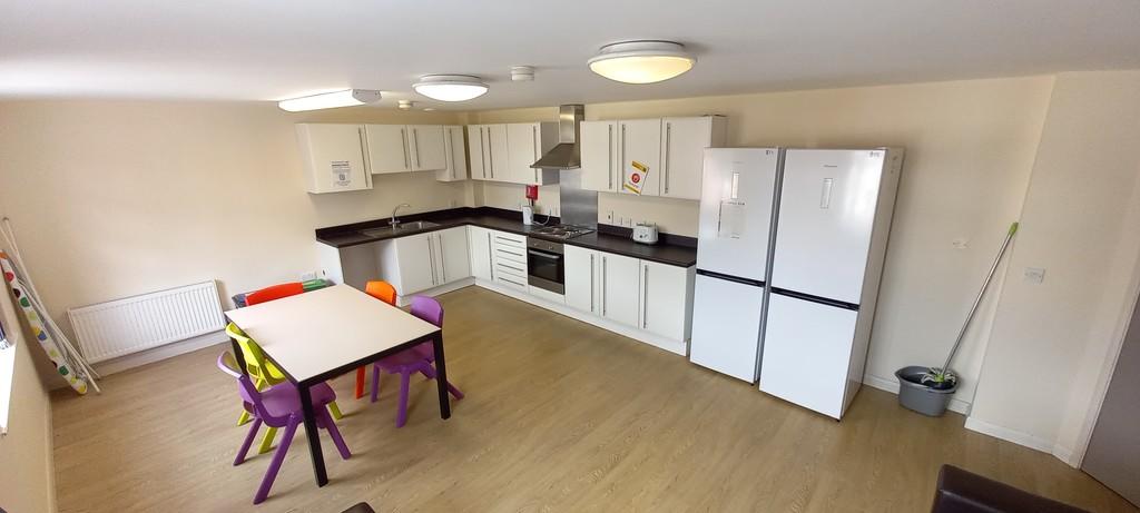 Main image of property: Hawkins Road Unit 4
