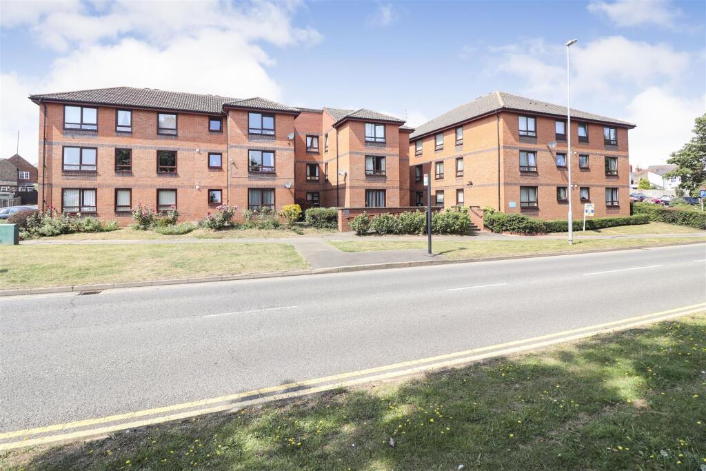 Main image of property: Duck Street, Rushden, Northamptonshire NN10