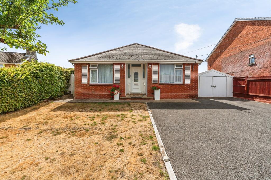 Main image of property: Fair Oak Road, Bishopstoke, Eastleigh