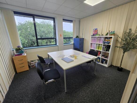 Office/Meeting Room