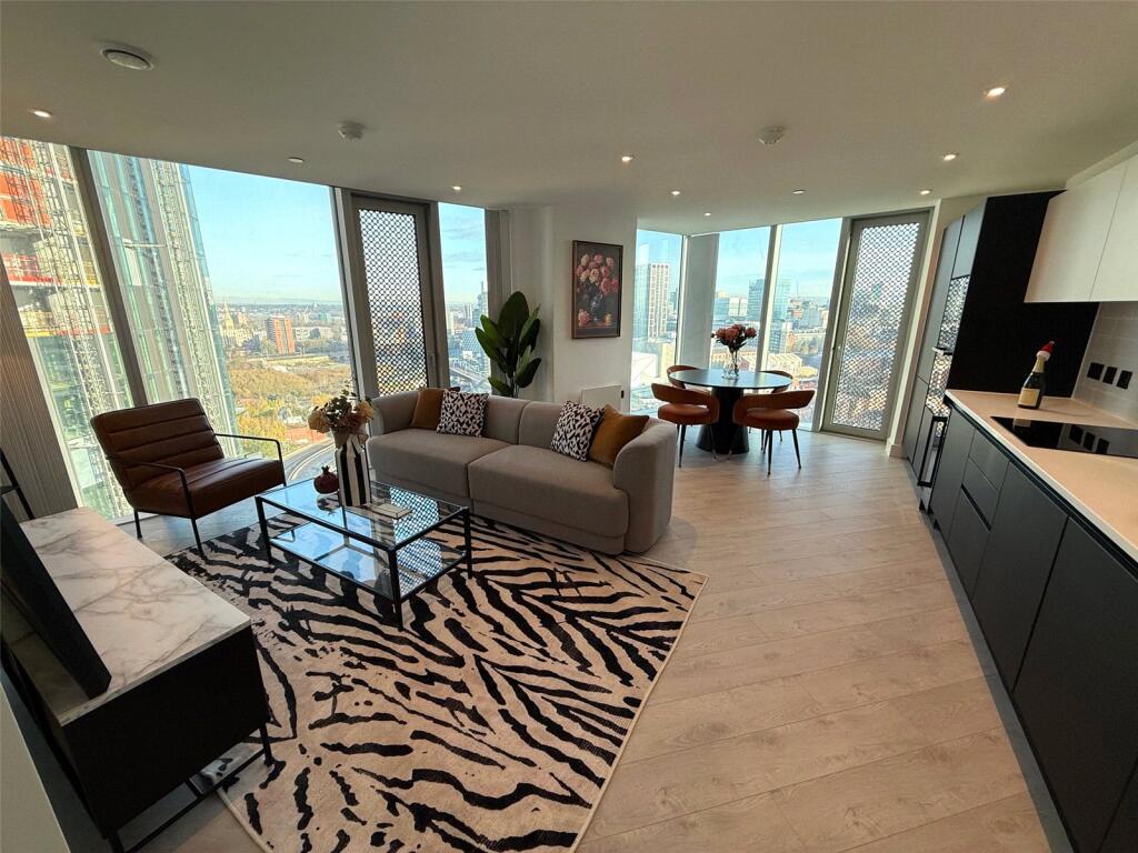 Main image of property: Trinity Way, Vista River Gardens, Manchester, M3