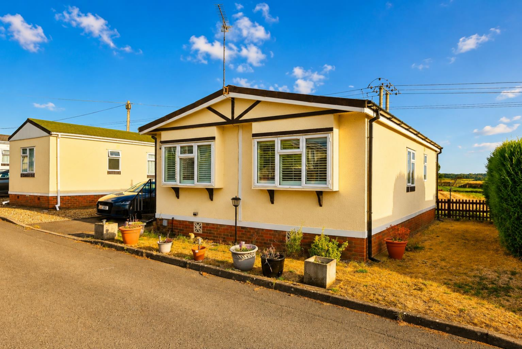 Main image of property: Avon View Park, Oxford Road, Ryton-On-Dunsmore - Park Home