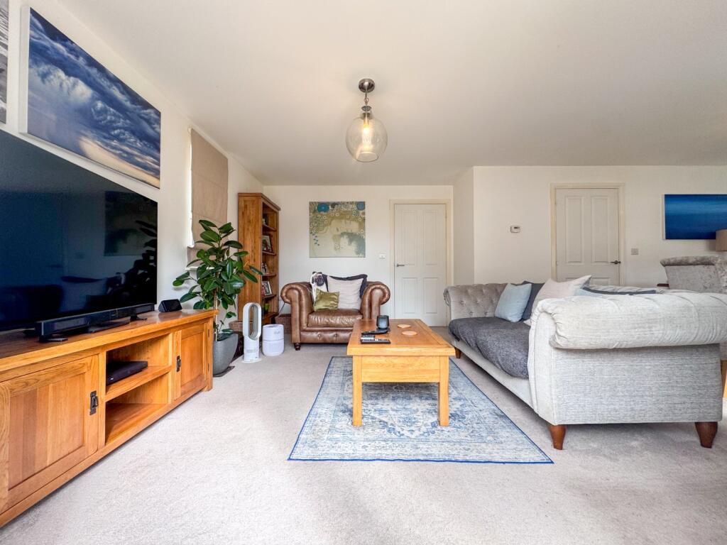 Main image of property: Eamoth Ground, Patchway, Bristol, BS34