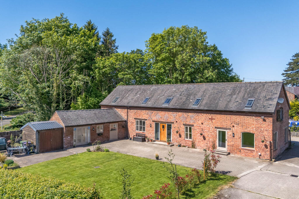 Main image of property: Pandora Barn, Marton, Baschurch, SY4 2BZ - Fabulous barn conversion with optional 2 ACRES of land