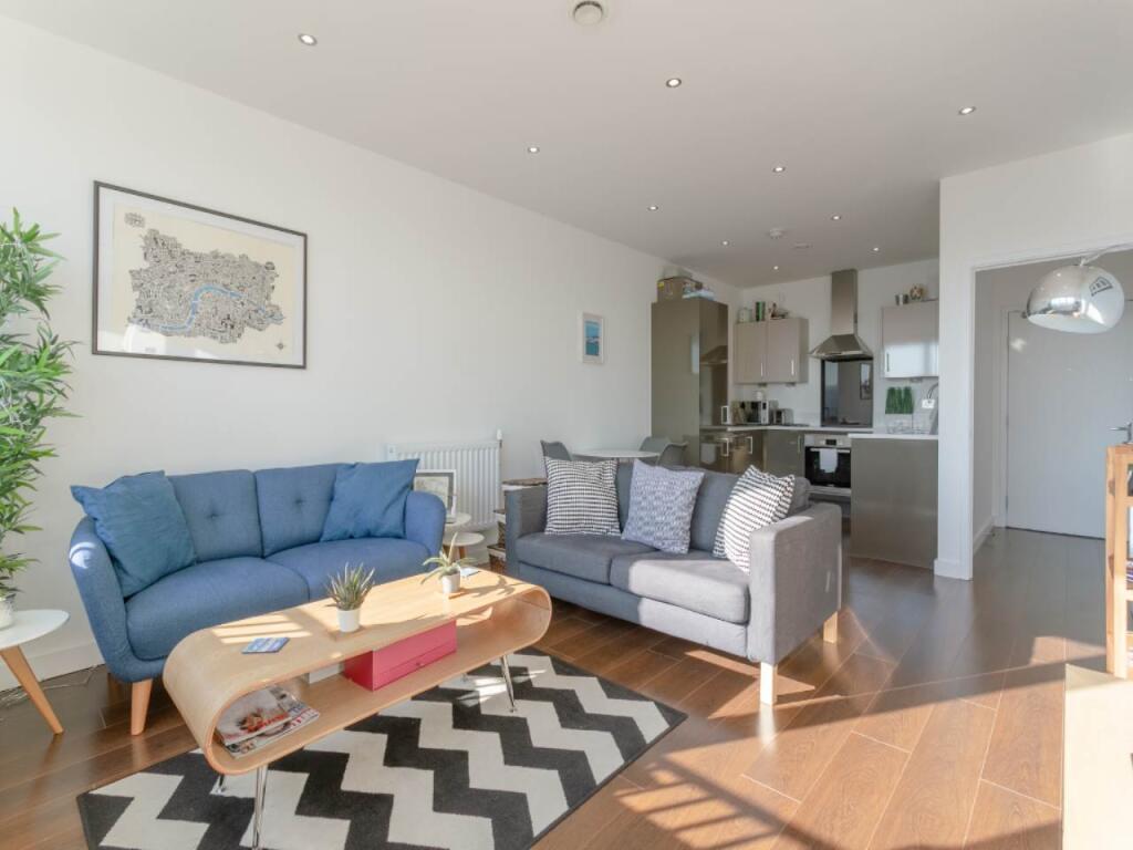 Main image of property: Baillie Apartments, Lockside Way, Royal Docks