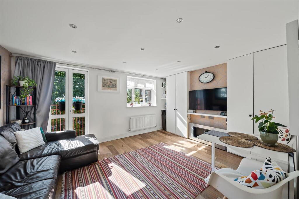 Main image of property: London Road, Mitcham