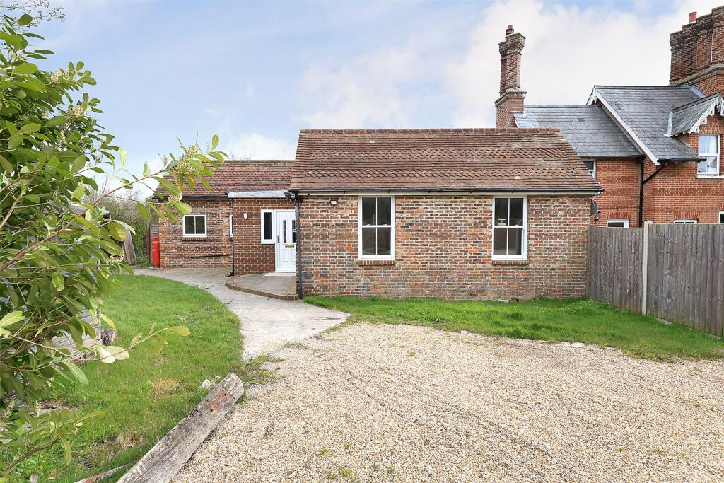 Main image of property: Brickhouse Lane, Newchapel, Lingfield, Surrey, RH7
