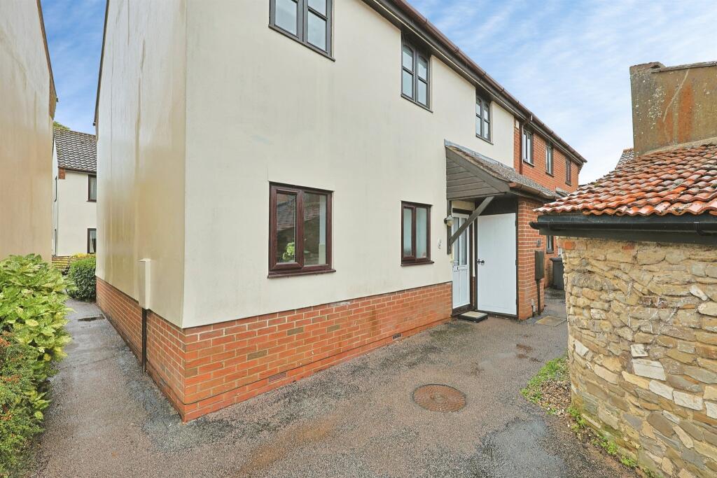 Main image of property: Middleton Court, Wymondham