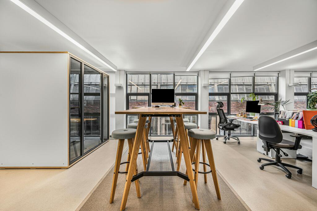 office 8.jpg