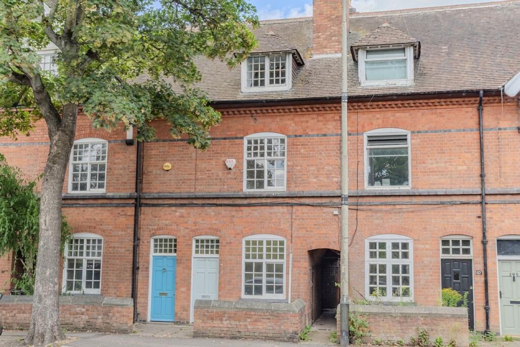 Main image of property: Aylestone Road, Leicester, LE2