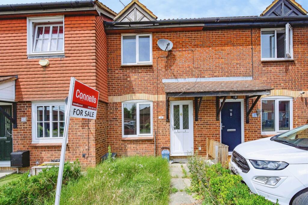 Main image of property: Elveden Close, Luton