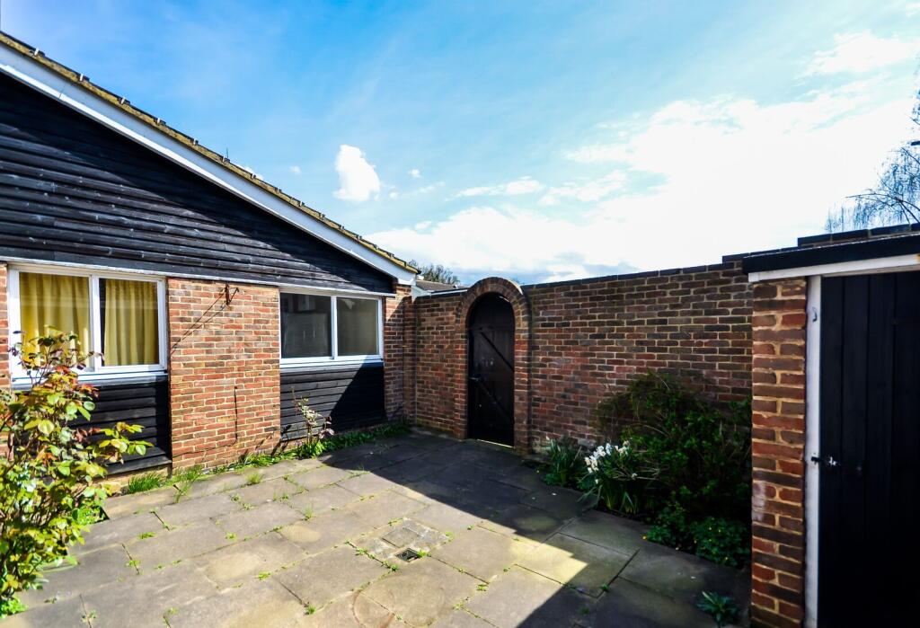 Main image of property: Edgeborough Way, Sundridge Park, Bromley, BR1