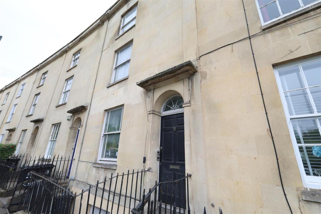 Main image of property: 88 York Road Rm 2BedminsterBRISTOL