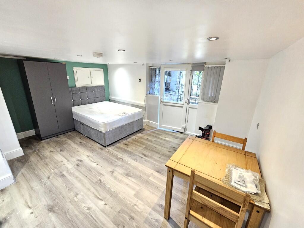 Main image of property: Ecclesall Road, Sheffield, S11
