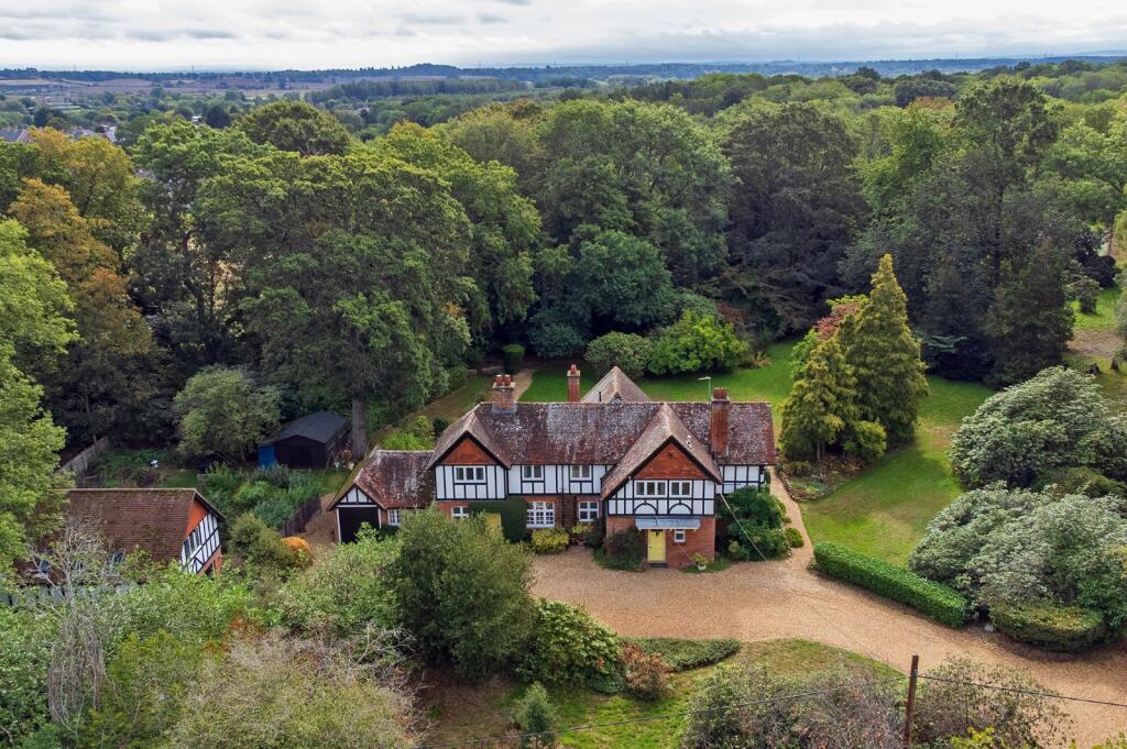 Main image of property: Bagley Wood Road, Kennington, Oxford, Oxfordshire, OX1