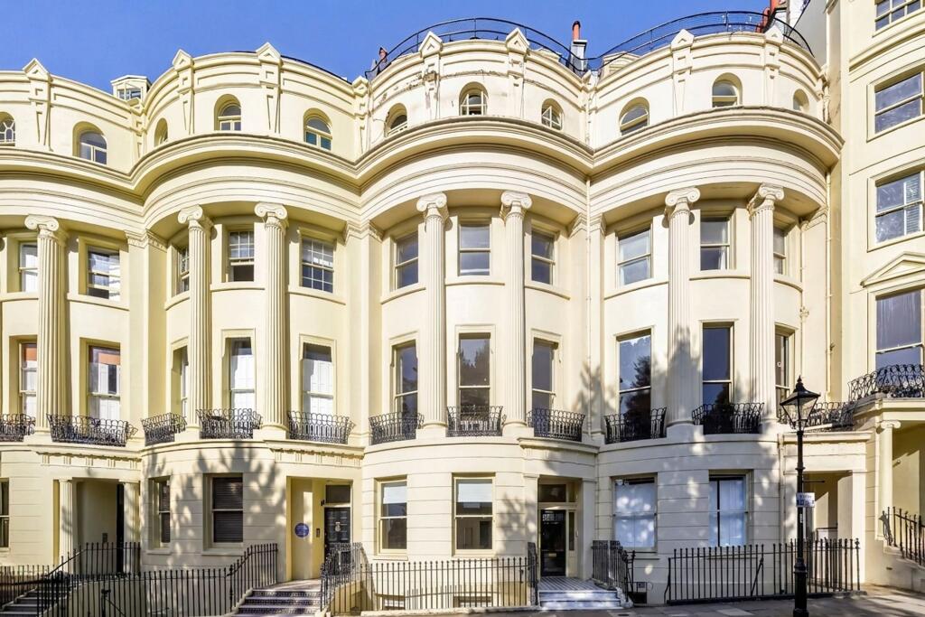 Main image of property: Flat 1B, 44 Brunswick Square Hove BN3 1EE