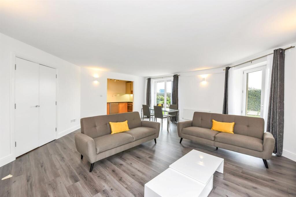 Main image of property: Vanguard Buidling, Millennium Harbour, 18 Westferry Road